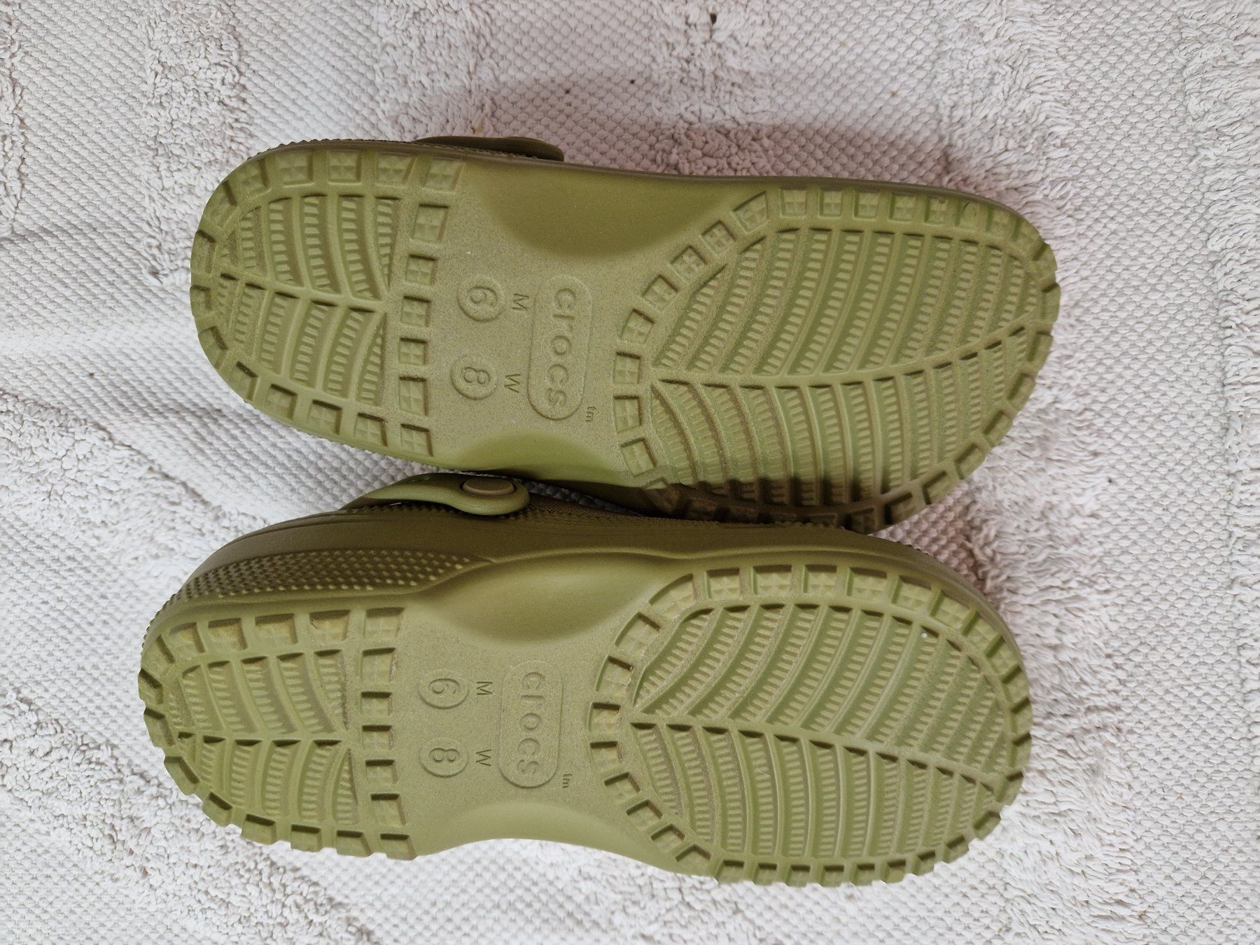 Crocs Scarpe da donna: chaussures crocs neuves t.38 – Nuovo (secondo la descrizione) da Crassier venduto da steff2000 2