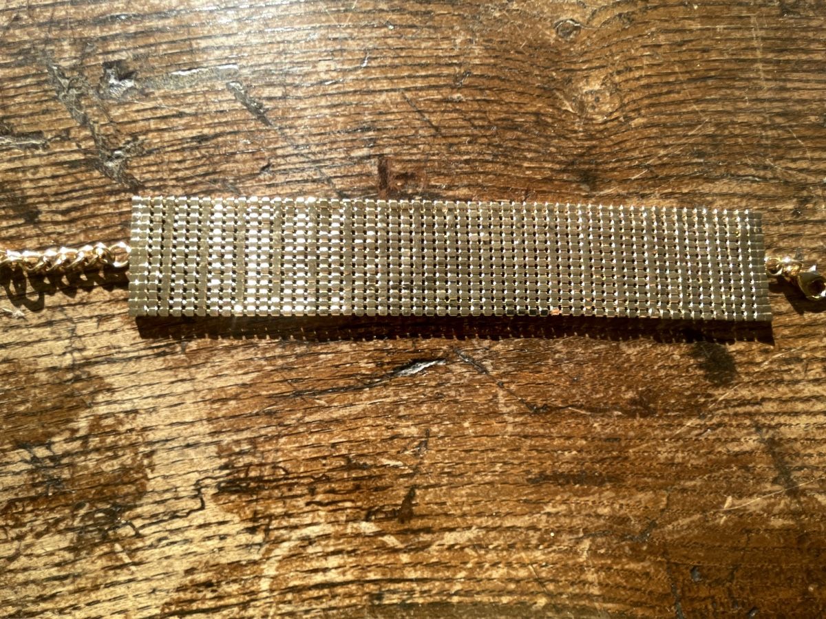 Bracciali & Braccialetti: Bracciale in maglia con strass color oro – Usato da Breganzona venduto da BlueBlue 1