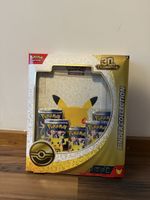 Pokemon 30th anniversary Binder collection