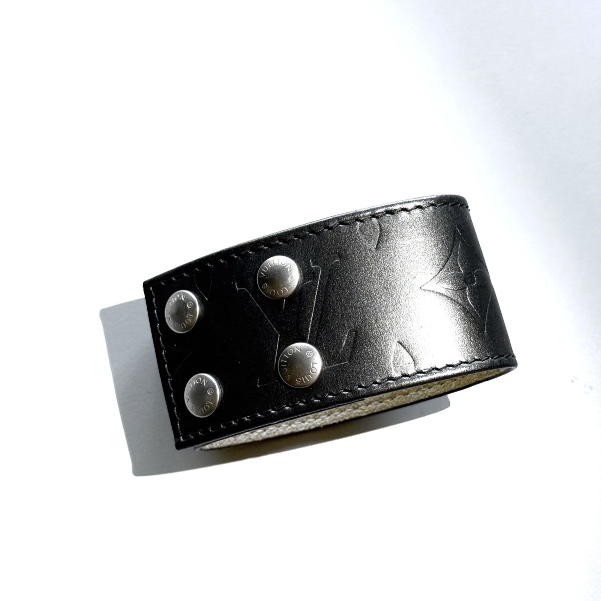 Louis Vuitton Armbänder & -reifen: Vintage 2002 Louis Vuitton monogram mat leather bracelet – Neu (gemäss Beschreibung) aus Bern von MaxiSeller 2