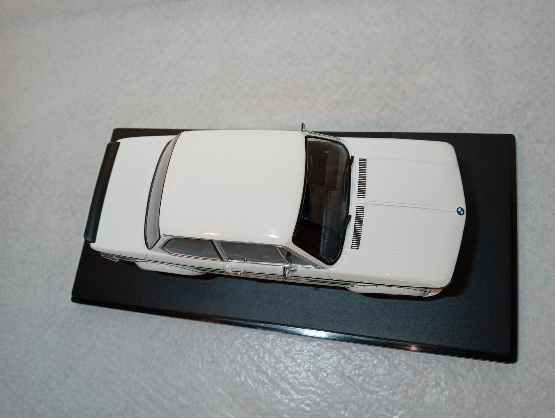 BMW Modellautos: BMW 2002 Alpina – Neu und originalverpackt aus Huttwil von Secondtrain 4