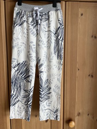 Damenhose Gr M