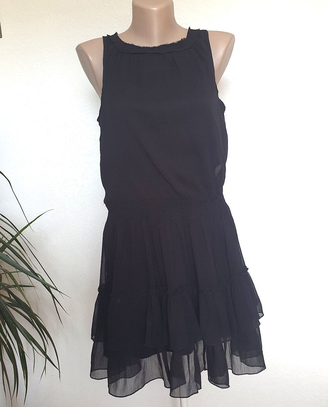 Zara Vestiti: Élégante Robe à volants noir -Taille M – Usato da boudry venduto da Let_20
