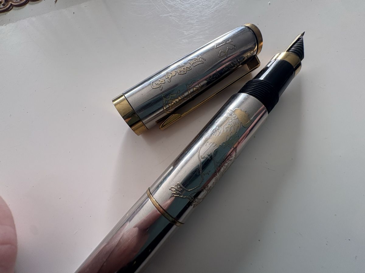 Penna & Evidenziatori: Füllfederhalter in gold und silber farben – Usato da Schlieren venduto da pauley102 2