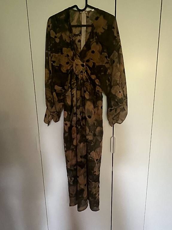 Robes: Schönes Kleid – D'occasion à Oberglatt ZH par gin_ht6j 1