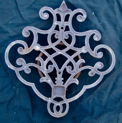 Supporti a parete: Wand-Blumentopfhalter, Eisen, Alter ? – Usato da Wolfisberg venduto da Mirjam13