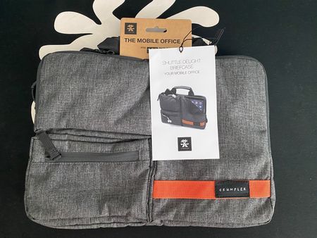 Neu Crumpler Laptop Tasche (Shuttle Delight)