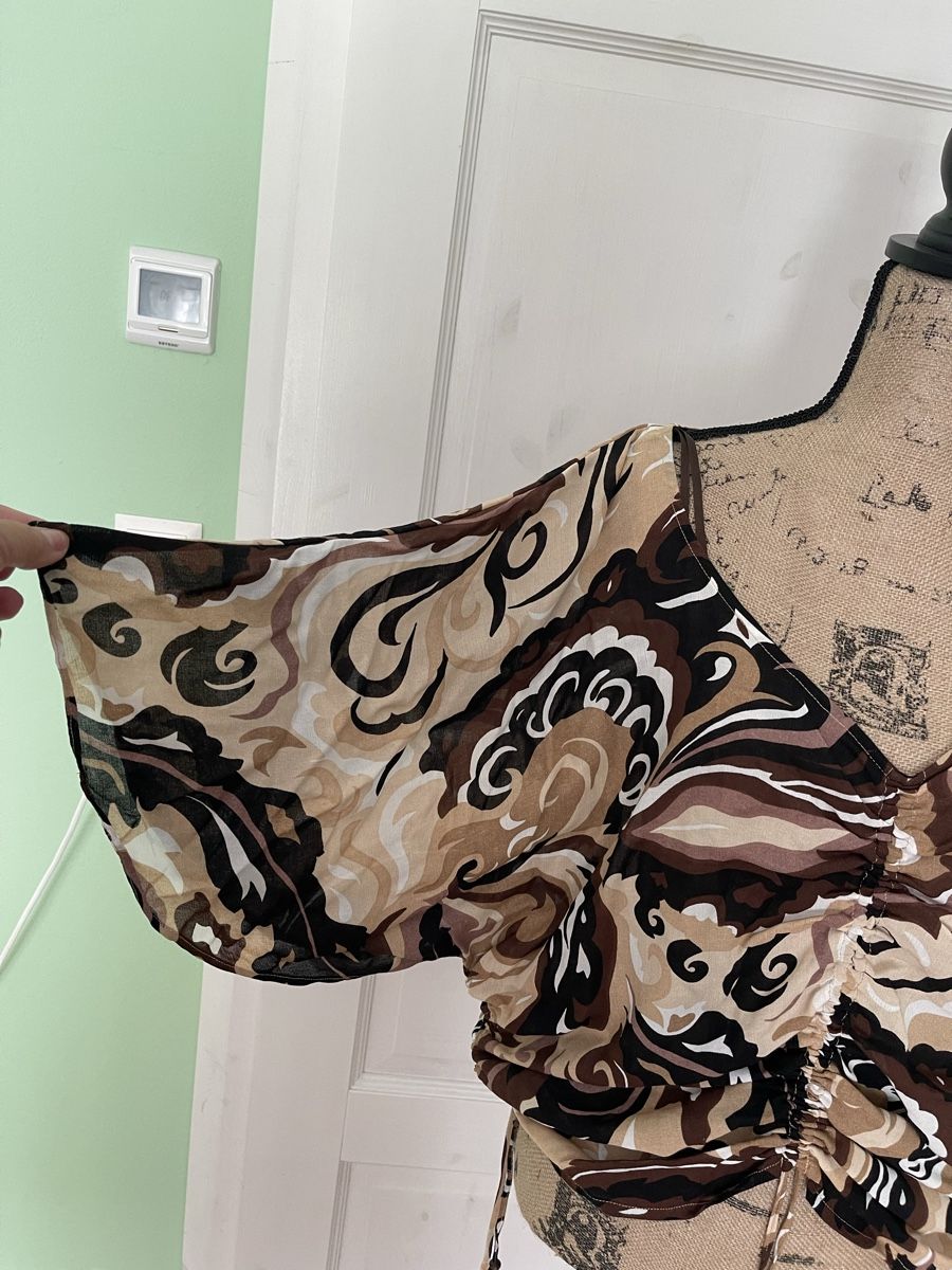H&M Camicette: Bluse gemustert Grösse S/M Kräuselung vorne – Usato da Hätzingen venduto da Limao 1