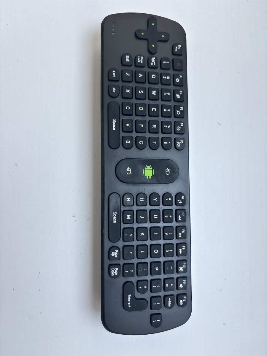 Tastiere: Mini Wireless Keyboard & Air Mouse Remote - Black – Usato da Basel venduto da pp5_dg76
