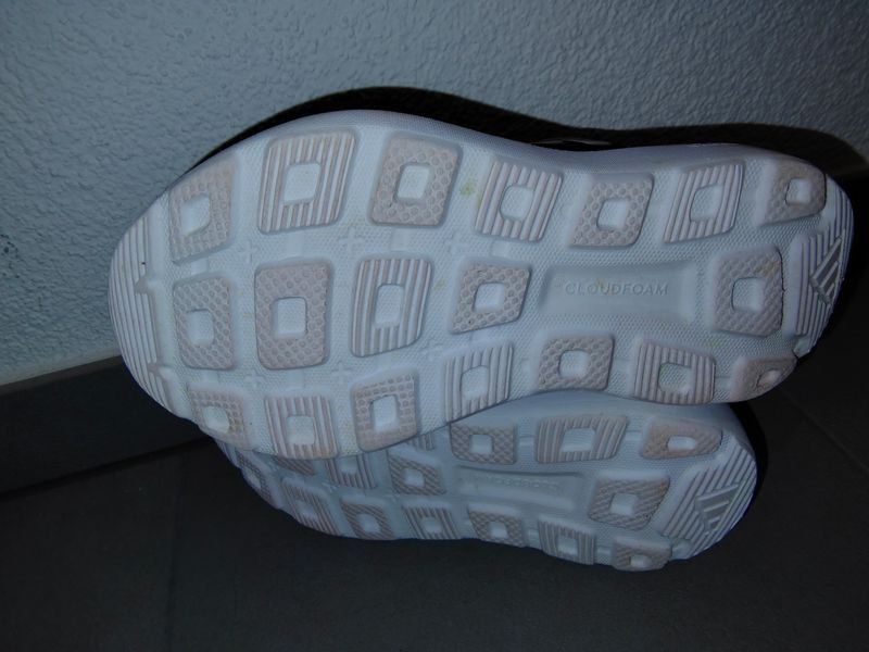 Adidas Scarpe per ragazze: Adidas Hallenschuhe/Sneaker - Gr. 32 – Usato da Oberhofen AG venduto da iitf2020 5