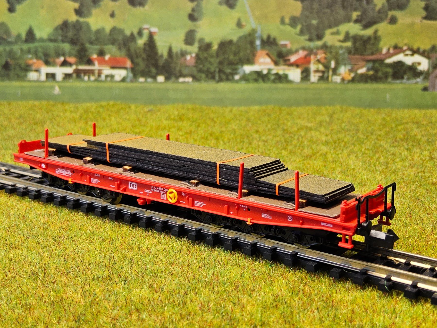 Fleischmann Modellini di ferrovie: Fleischmann 845509 __ Schwerlastwagen Samms mit Stahlblech – Usato da Uerikon venduto da Airport68 1
