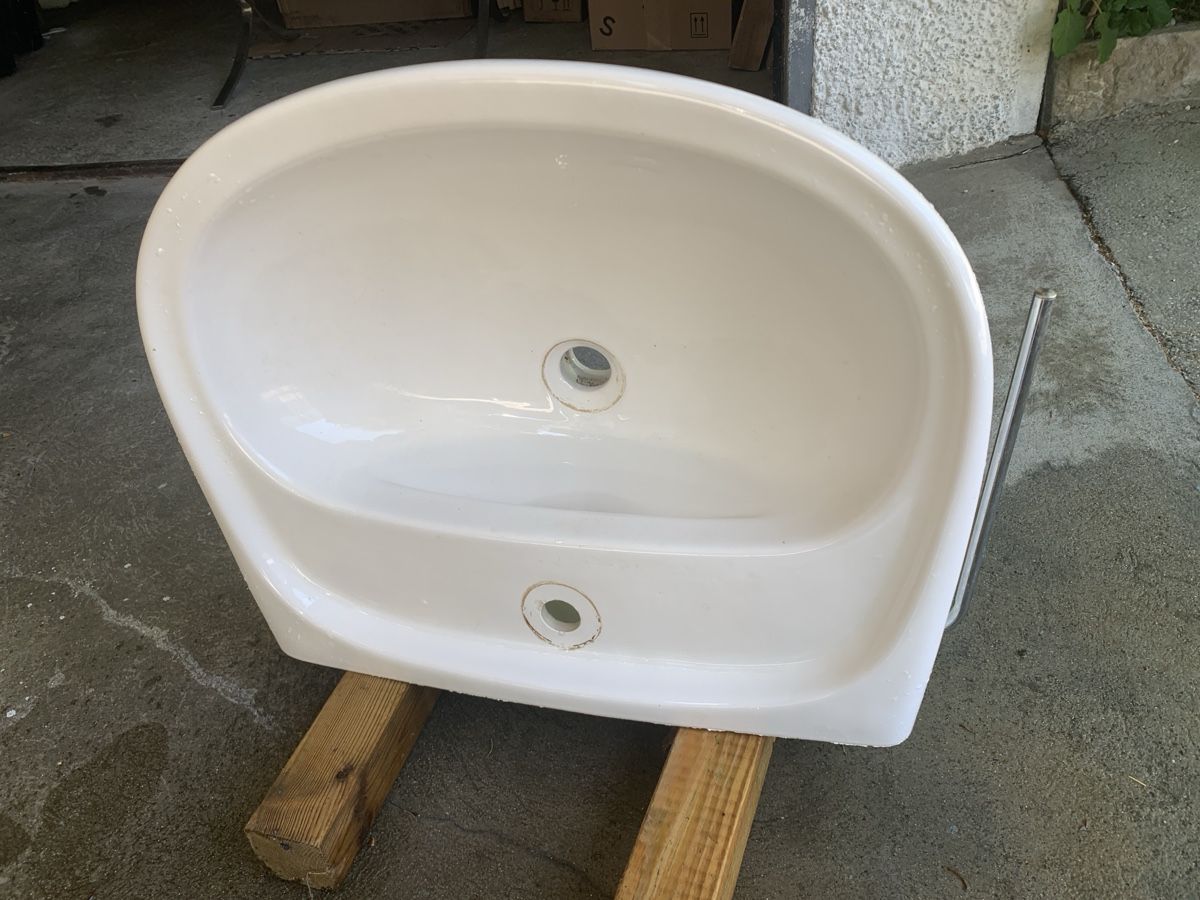 Lavabi & lavandini: Lavabo Laufen – Usato da Grenchen venduto da Bsta