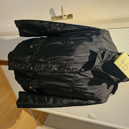 Schwarze regen jacke, Gr. 46 – Ideal für den herbst!