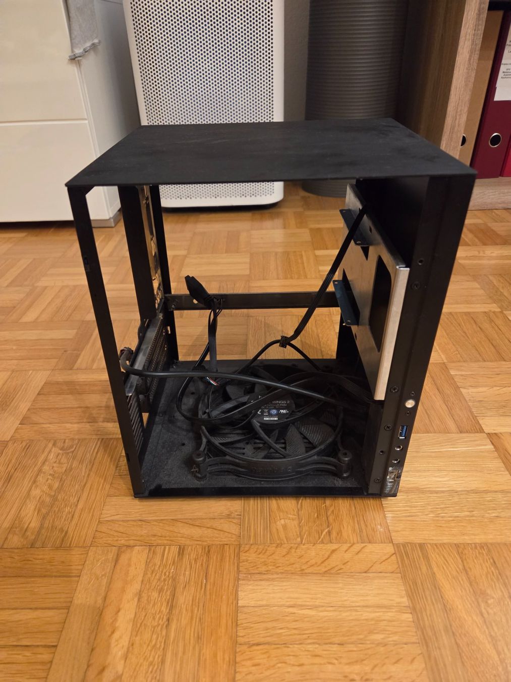 Jonsbo Custodie: Jonsbo C2 Mini-ITX PC Gehäuse – Usato da Winterthur venduto da SilWi 7