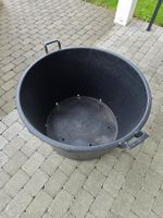 3 Stück grosse Pflanzenkübel