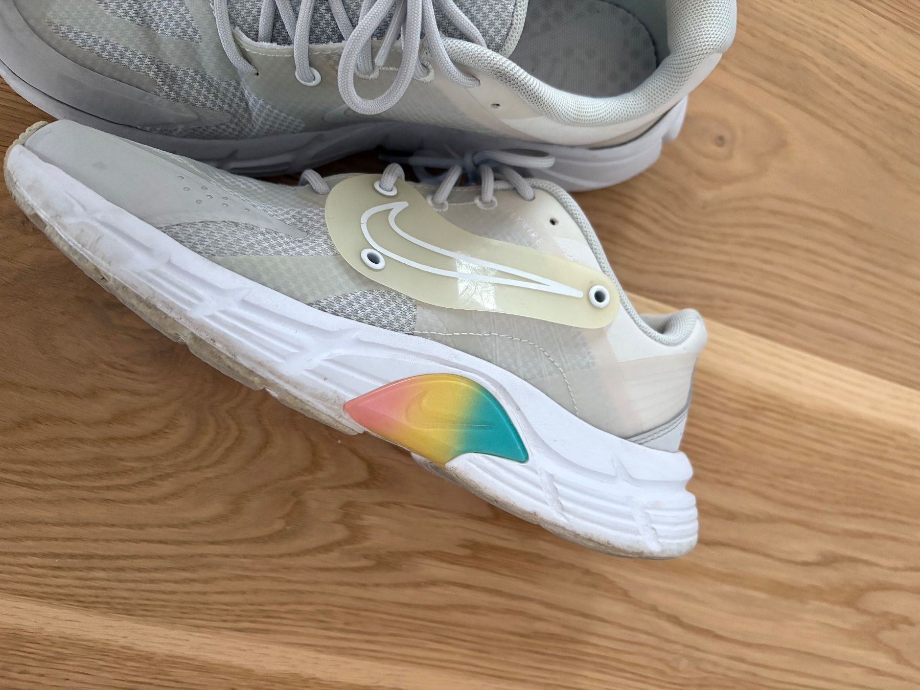 Nike Scarpe da donna: Nike Alphina5000 hell grau – Usato da Döttingen venduto da dbs_26ls 1