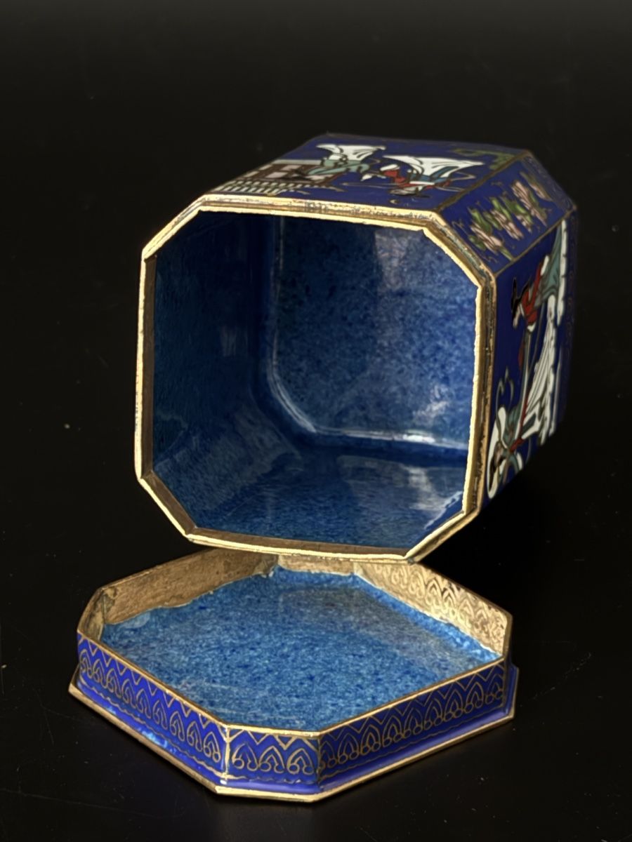 Altro per la casa: VIntage chinesische Cloisonné Teedose – Usato da Luzern venduto da downtonabbey 6