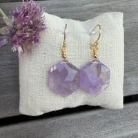 Vergoldete Ohrhänger aus AMETHYST Naturstein