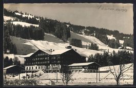 Saanenmöser, Blick aufs Sporthotel im S