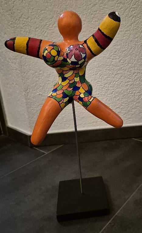 Statuette: Nana – Usato da Duggingen venduto da melruns