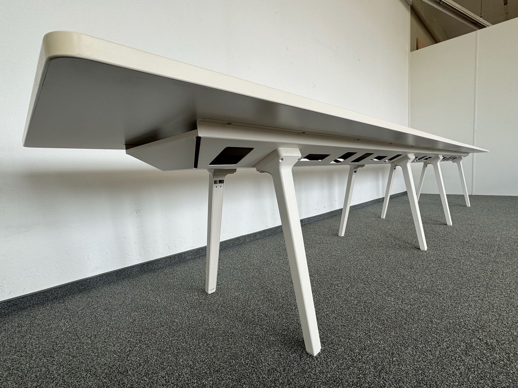 Tavoli: Vitra Joyn 2 Meet Sitzungstisch – Usato da Schönenwerd venduto da mcofficeshop 5