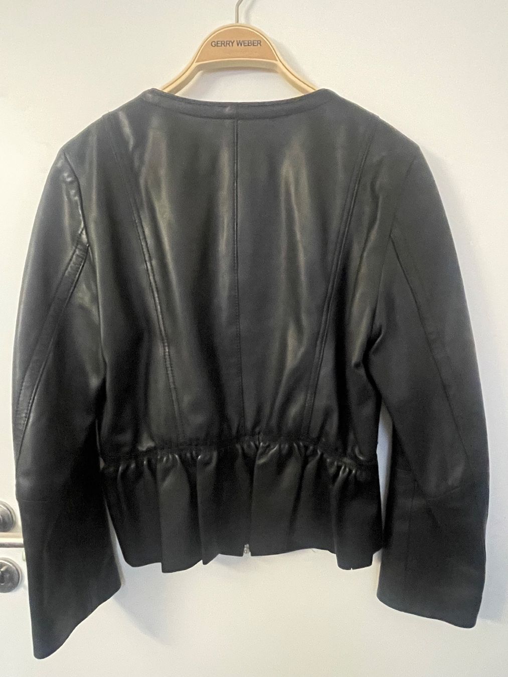Giacche: BOSS Lederjacke - Gr. 38/40 – Usato da Hünenberg See venduto da DND5 1