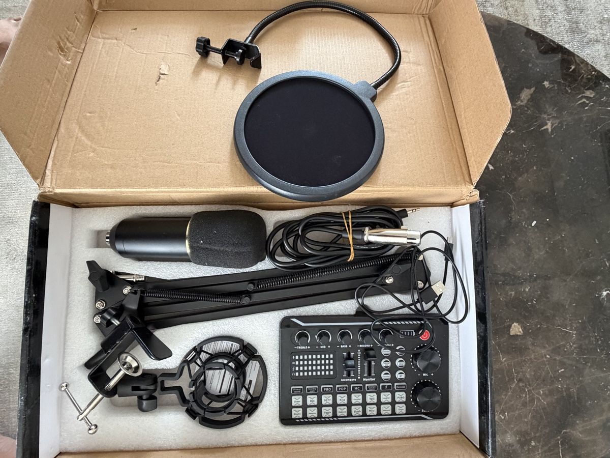 Microfoni: Professional Condenser Microphone Set With Sound Card  – Nuovo (secondo la descrizione) da Muri b. Bern venduto da nap_br62 3