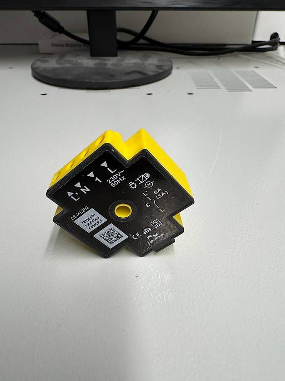 DigitalSTROM Componenti elettronici: Digitalstrom Licht Klemme L GE-KL200 – Usato da Kyburg venduto da Ferrarischumi 2