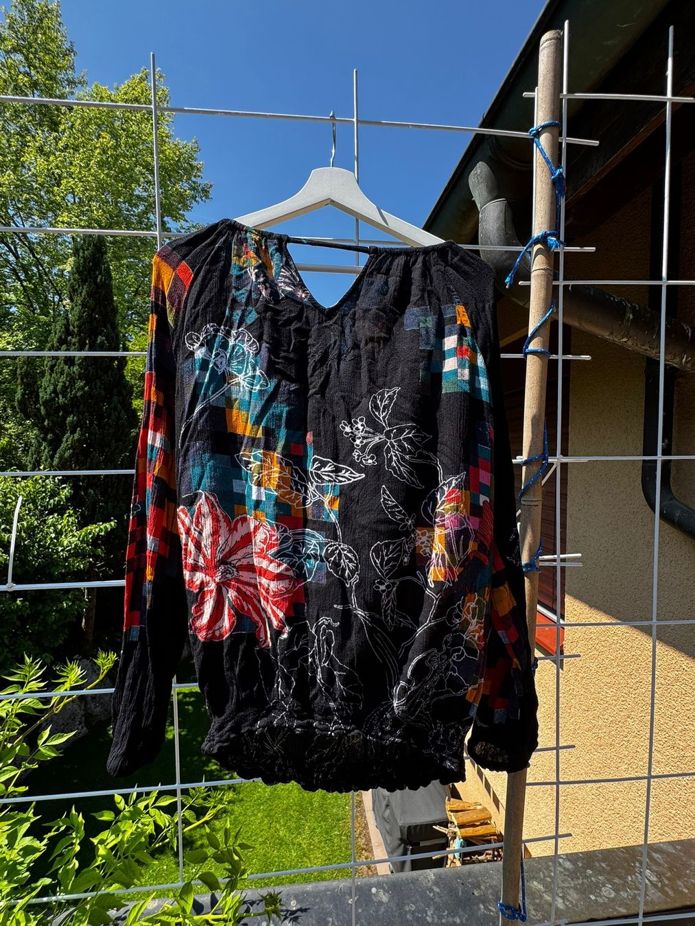 Desigual Blusen: Schicke Desigual Bluse, Grösse S – Gebraucht aus Egg b. Zürich von Brocki_Insel_Egg 2
