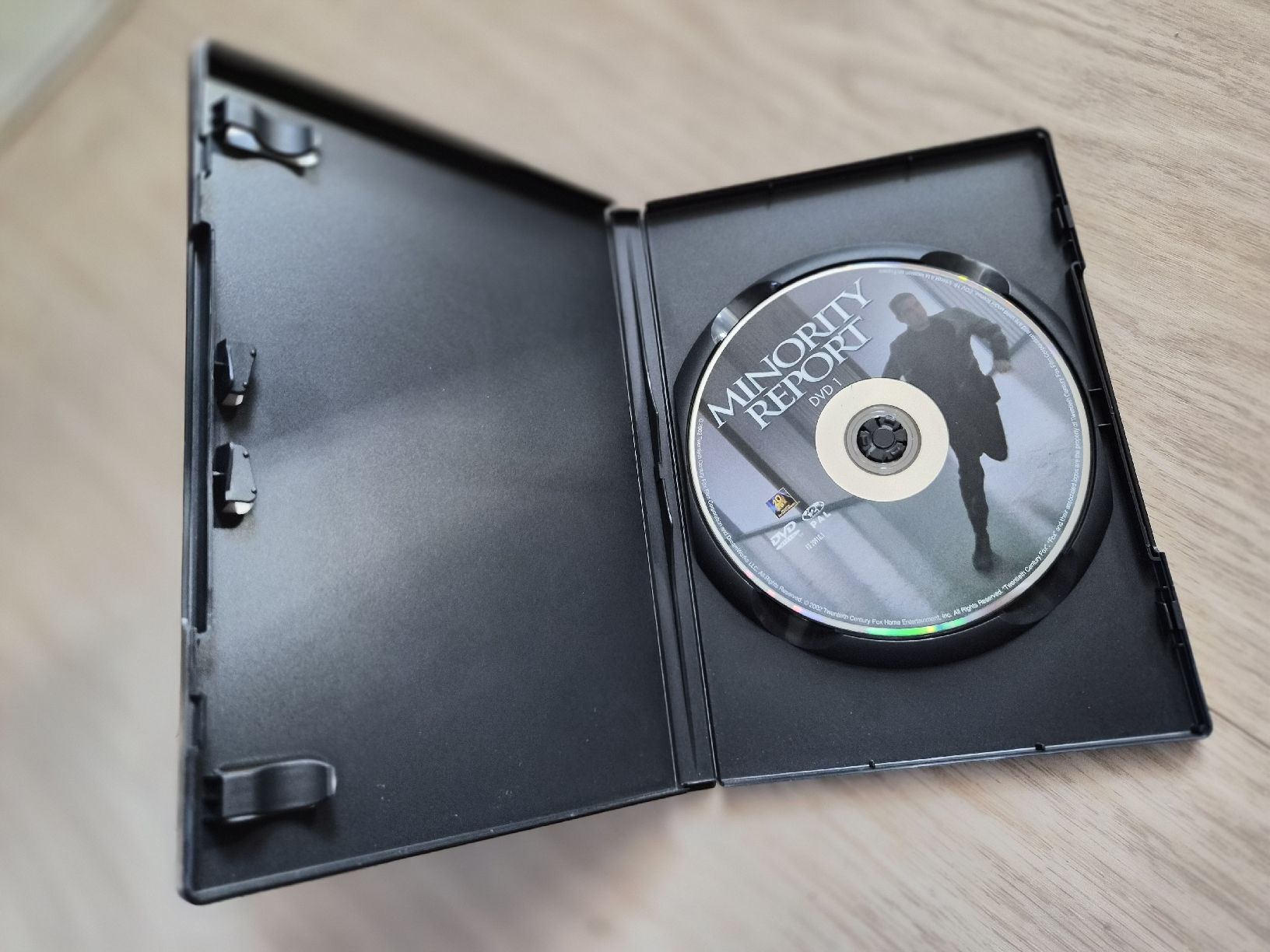 Tutti i DVDs: Minority Report DVD - Tom Cruise - Thriller – Usato da La Joux FR venduto da car_ck96 1