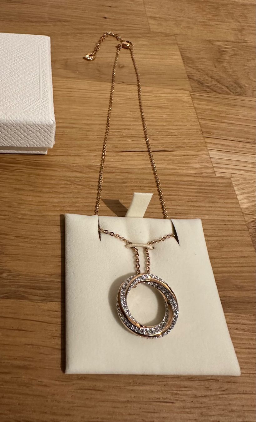 Swarovski Catenine: Swarovski Halskette NEU – Nuovo e nell'imballaggio originale da Gerlafingen venduto da Uragano 2