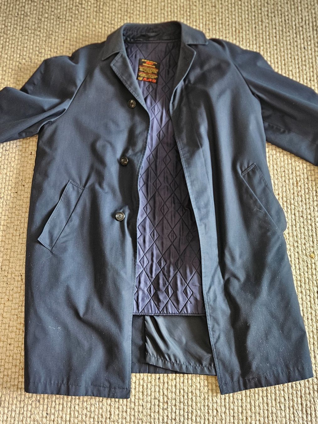 Cappotti: Eleganter Mantel in Blau – Usato da Volketswil venduto da Lokitier