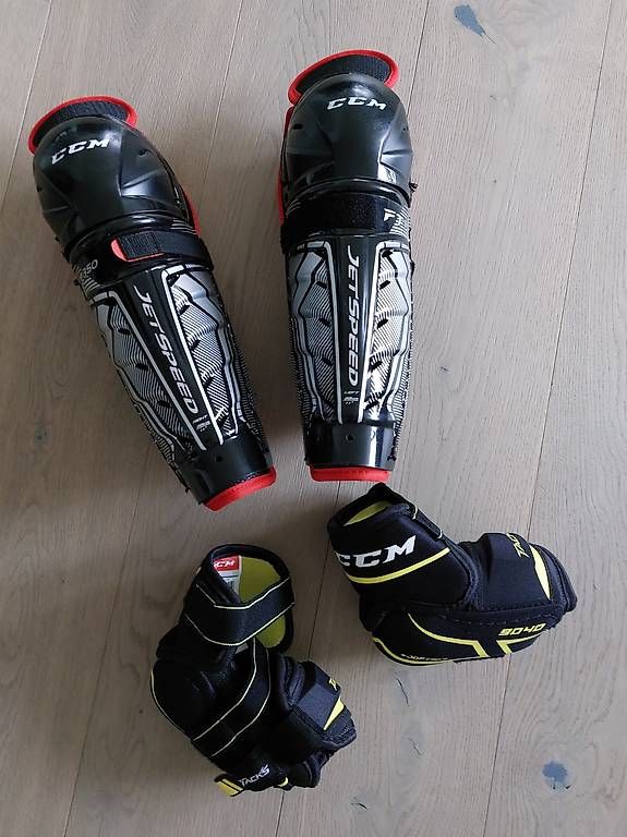 Schutz & Schoner: Eishockey Ausrüstung CCM – Gebraucht aus Cham von sil_cqh2