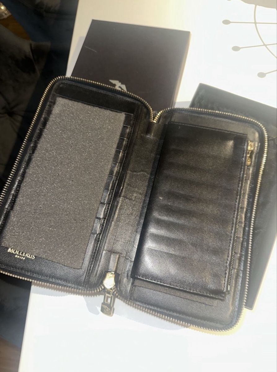 Maison Mollerus Portamonete: Mollerus Portmonee Zip Wallet – Usato da Zürich venduto da Sarinha_p 1