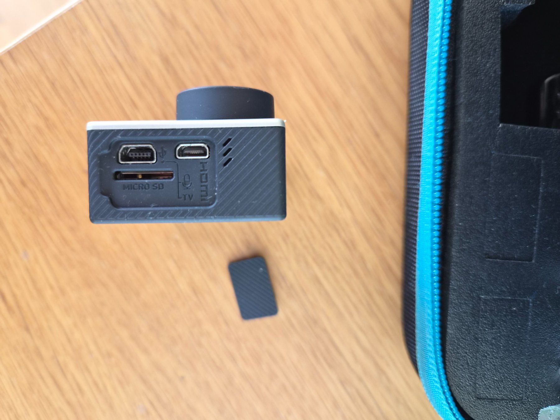 Gopro Action Cam: GoPro Hero 4 Silver Edition – Usato da Wallisellen venduto da soat 6