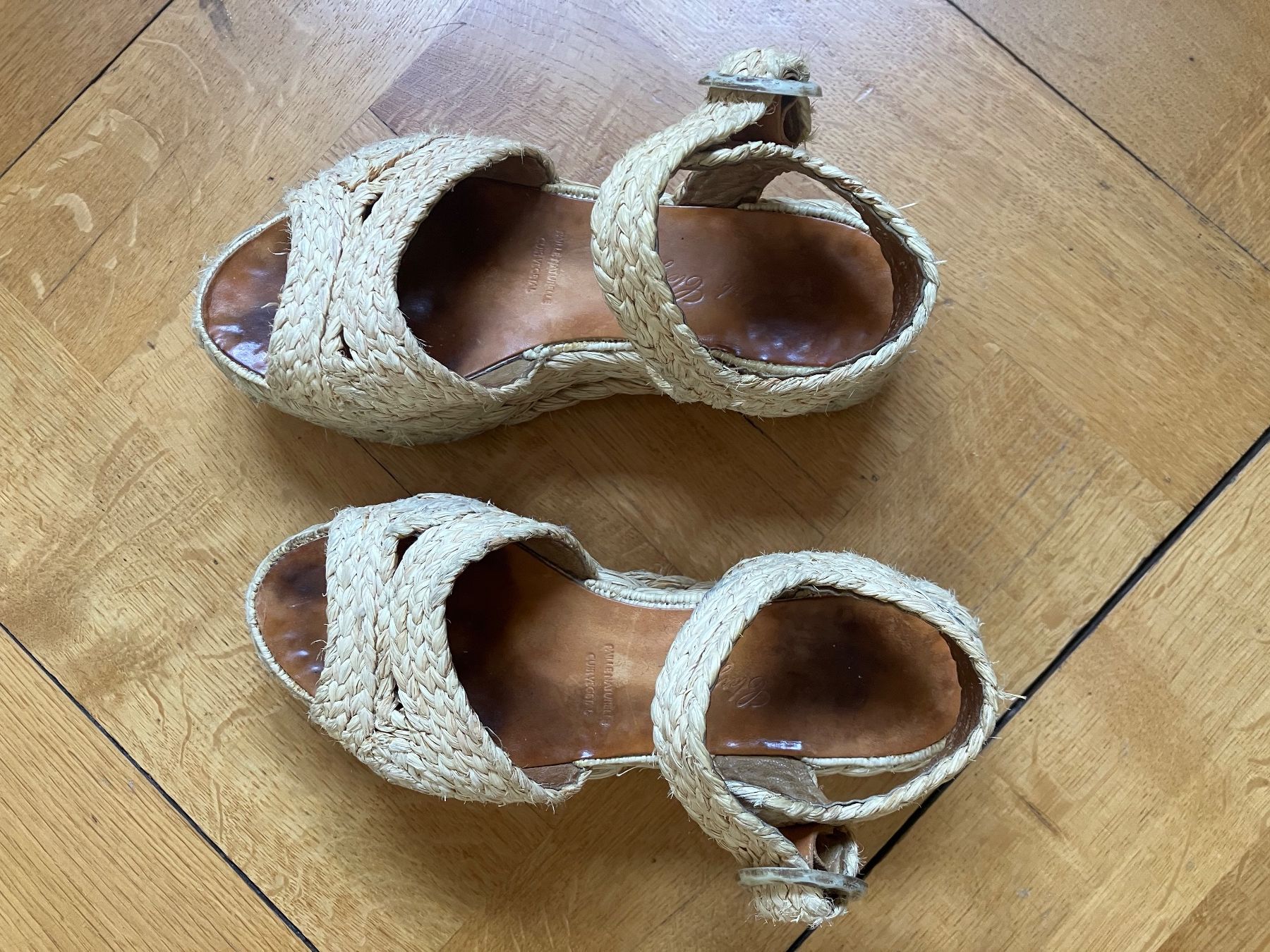 Scarpe da donna: Wunderschöne Sandalen Clergerie – Usato da Basel venduto da papageientulpe 1