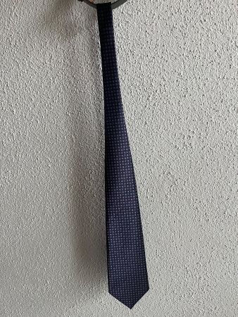 dunkelblaue Krawatte - Dinghao