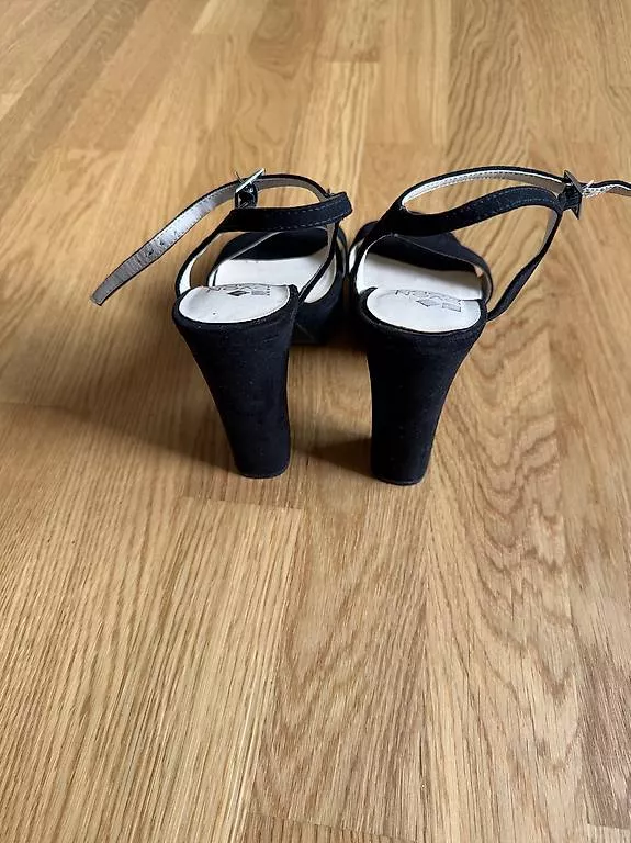 Damenschuhe: Sandali neri  – Gebraucht aus Massagno von lad_cv7t 2