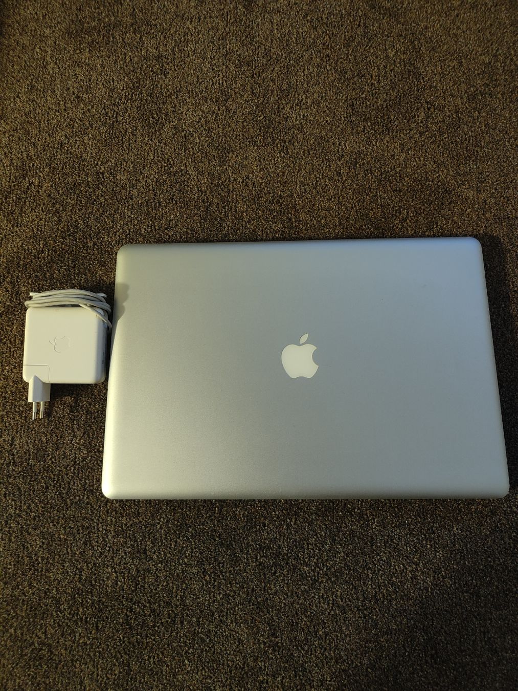 Apple Portables: MacBook Pro 15 Zoll DEFEKT!!!! – Défectueux à Thun par wol_krx6 1