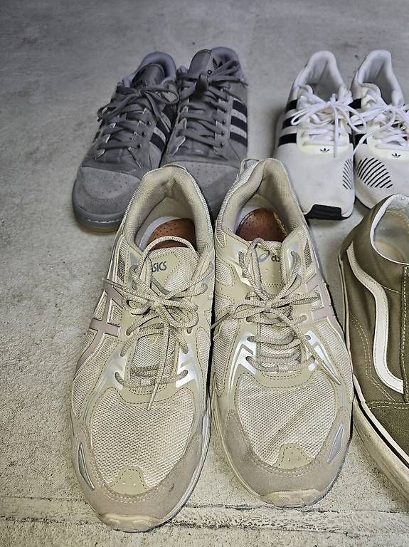 Scarpe da uomo: Diverse Schuhe/Snekaer 44/45 – Usato da Solothurn venduto da gaming1975 3