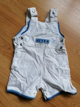Latzhose für 3 Monatige