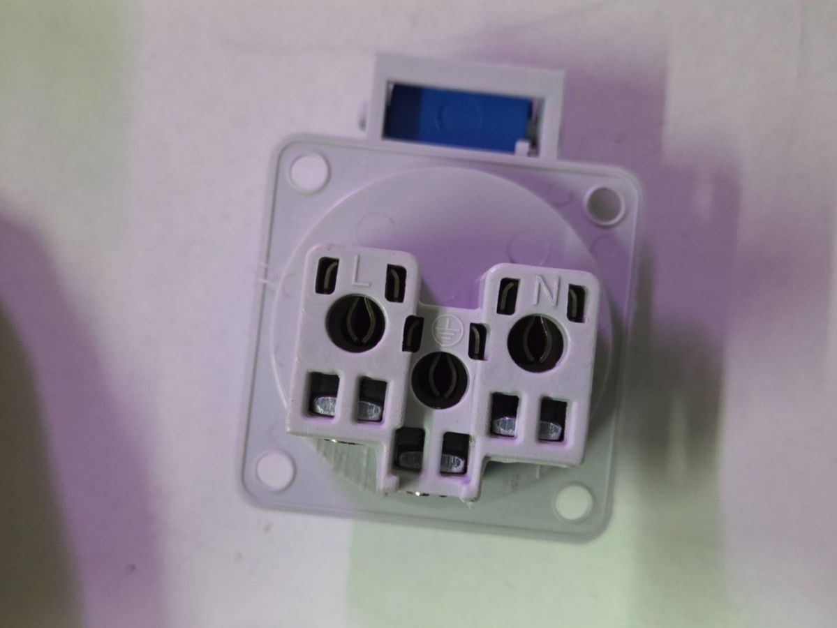 Stecker: T13 Steckdose von tp electric Einbausteckdose 10a – Neu (gemäss Beschreibung) aus Zürich von eymen20 3