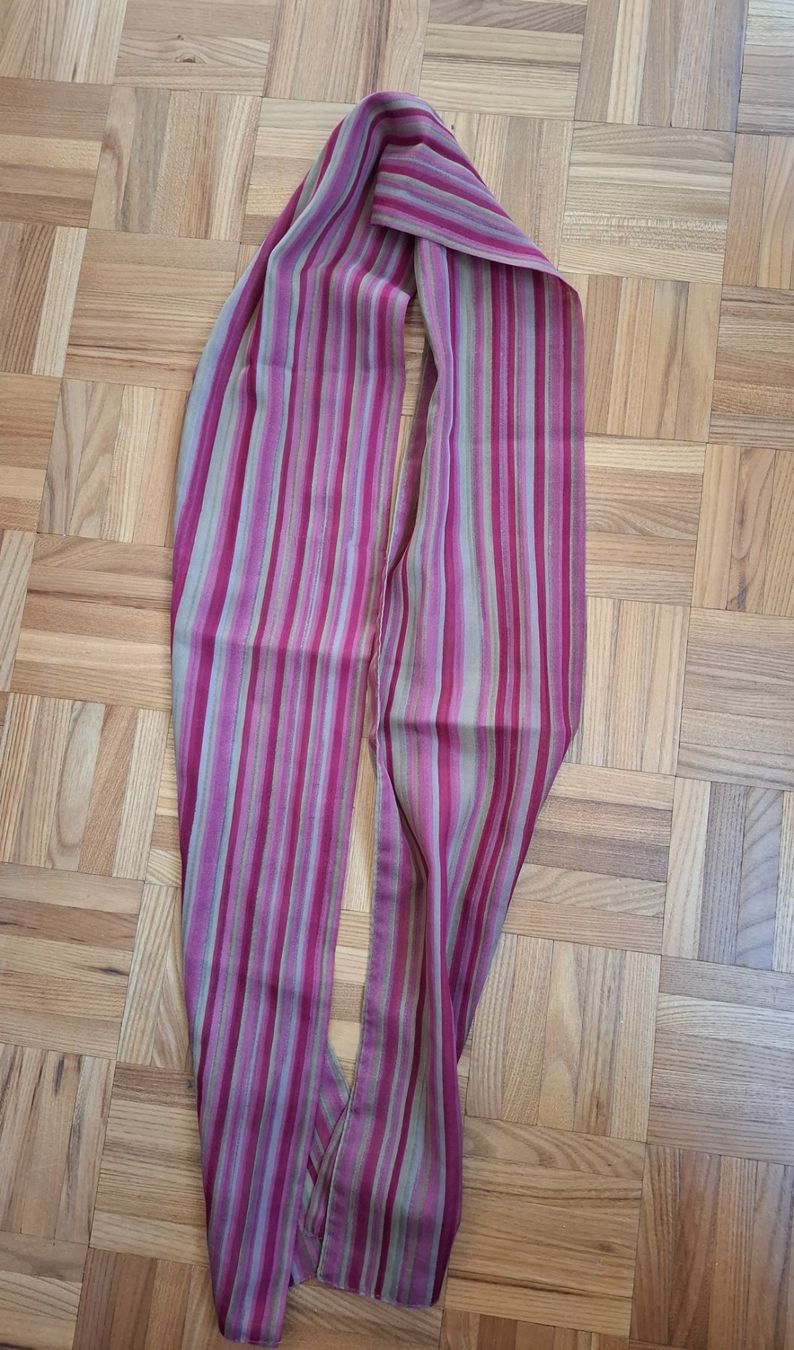 Foulard & Sciarpe: Foulard rayé /Gestreifter Schal – Nuovo (secondo la descrizione) da MOUTIER venduto da Anto21 1