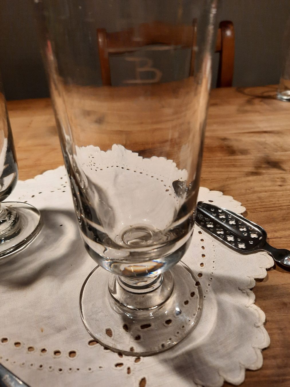 Gläser: 2 Absinth- Gläser  mit "Schüfeli  " – Gebraucht aus Busswil BE von balu37 5