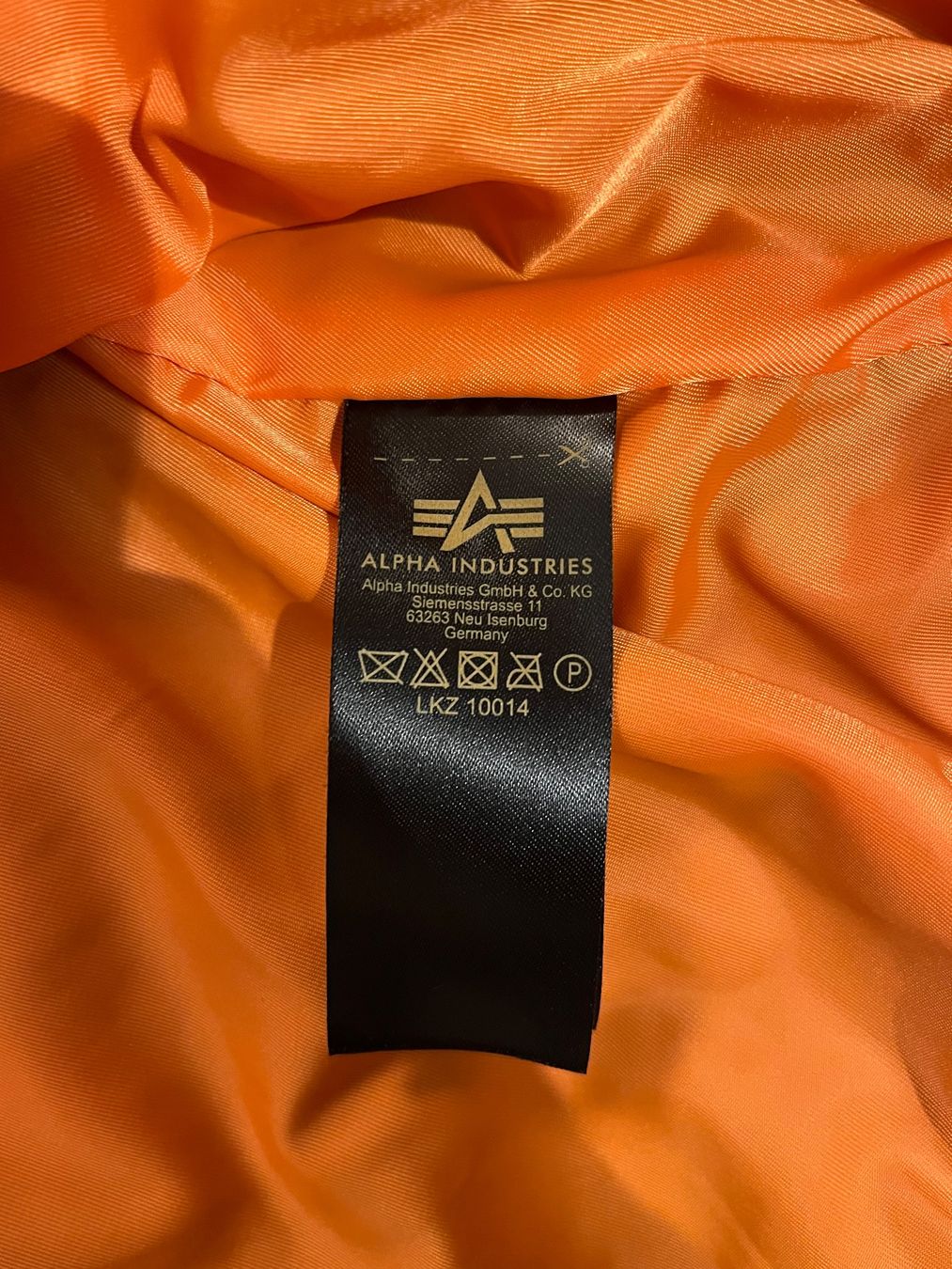 Alpha Industries Jacken: Alpha Industries Bomber Jacket – Gebraucht aus Lausanne von Davde92 7