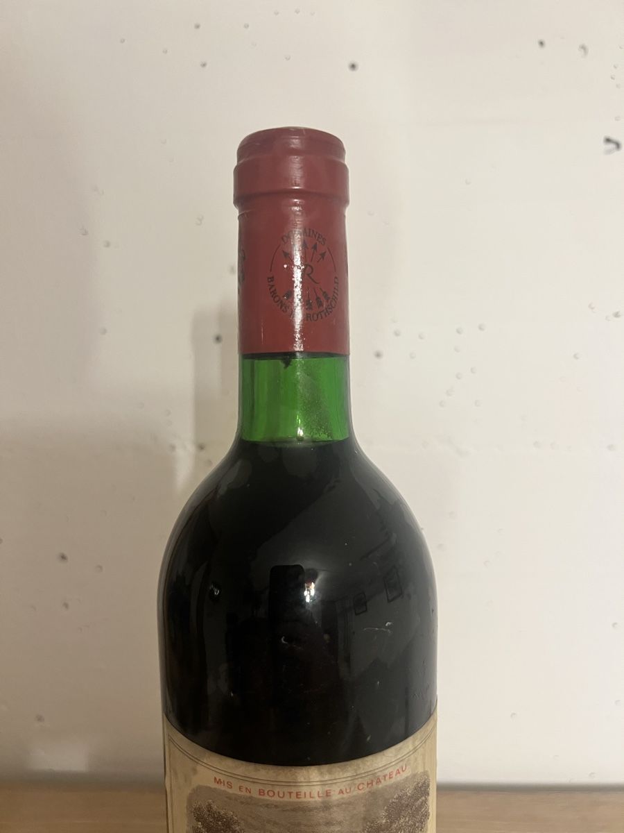 Lafite Rothschild Vino: Château Lafite-Rotschild - 1983 – Nuovo (secondo la descrizione) da Meinier venduto da Nicolasgeneve 1