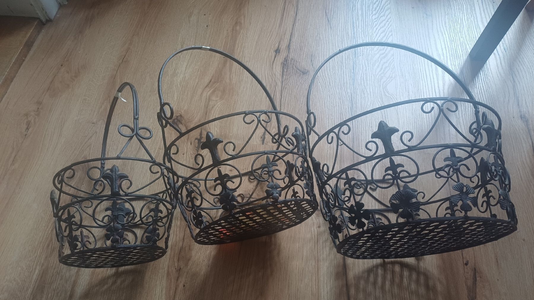 Altro per la casa: 3 Blumenkörbe aus Metall  – Usato da Flawil venduto da Pinkmalibu 1