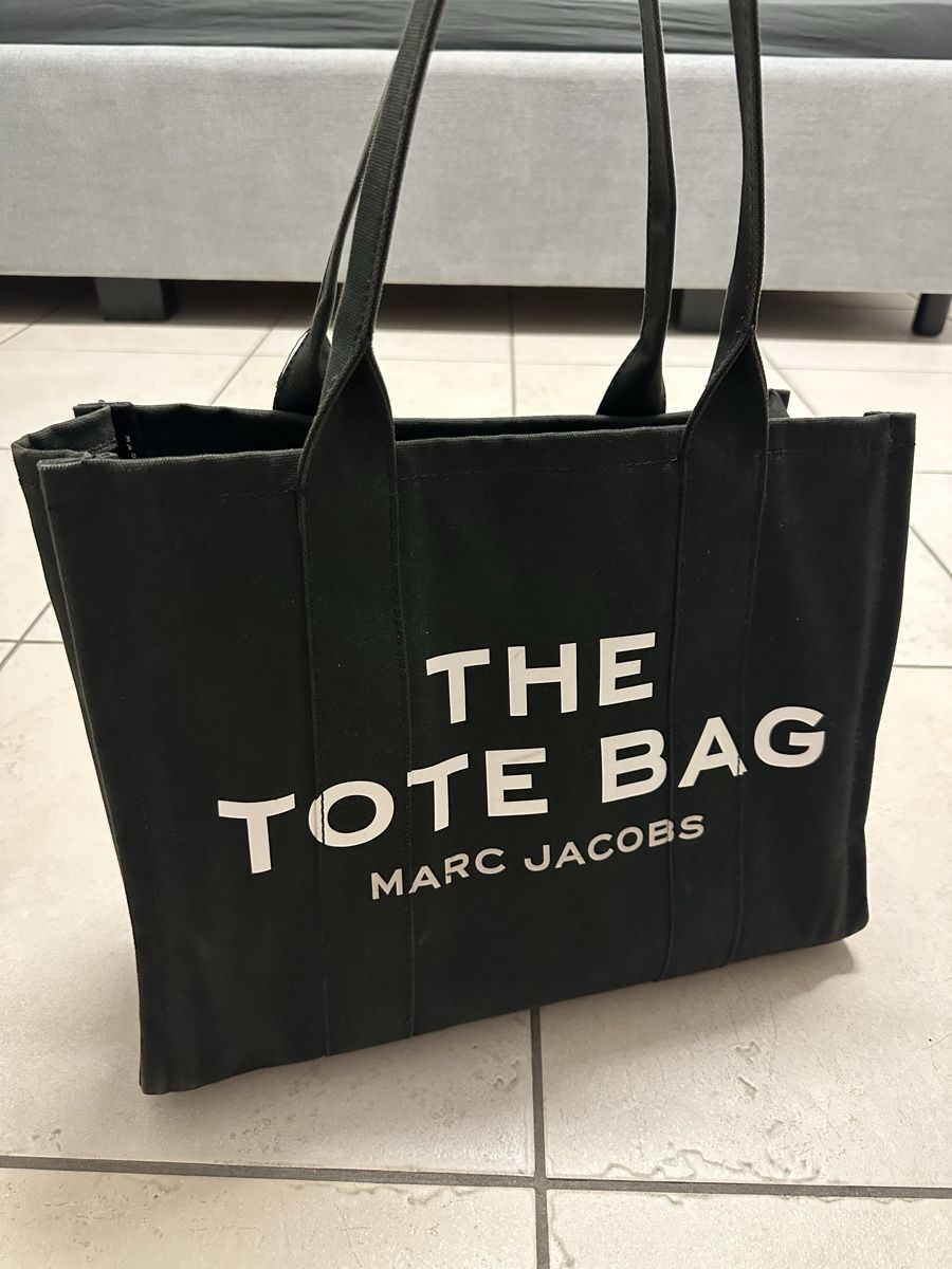 Marc Jacobs Taschen für Damen: Marc Jacobs The Tote Bag Large – Gebraucht aus Ipsach von ale_v82h