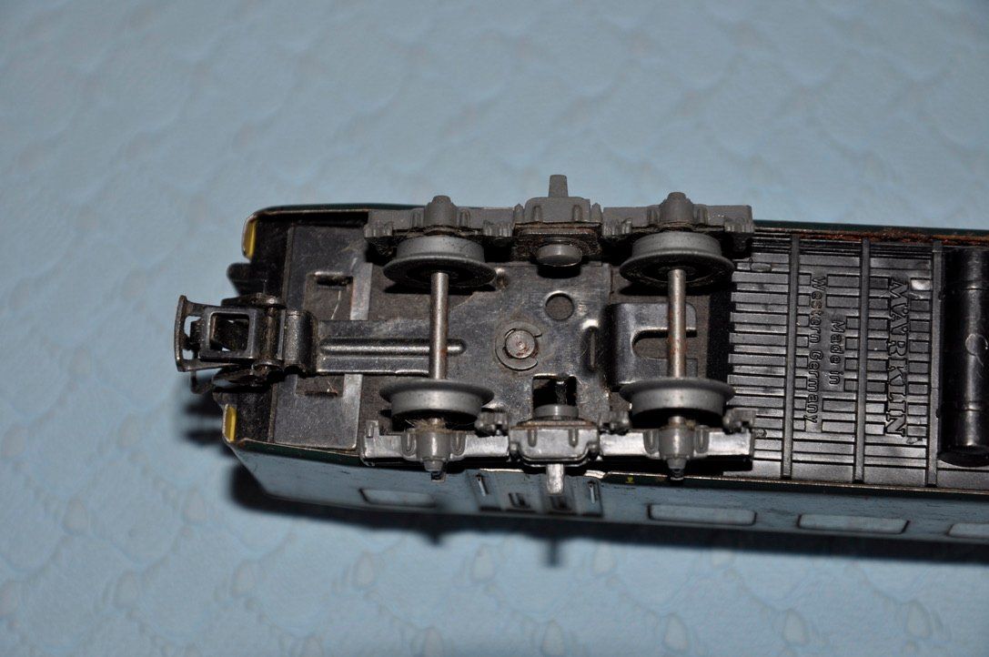 Märklin Modelleisenbahnen: Märklin Personsnwagen SBB – Gebraucht aus Niederscherli von lama8567 4