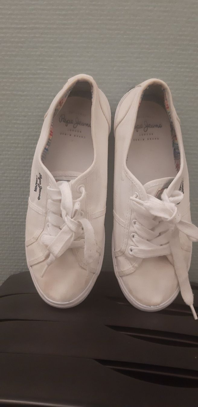 Pepe Jeans Scarpe da donna: PEPE JEANS  Gr.37 NEU Preis 75.- – Usato da Zürich venduto da Venecia25 6